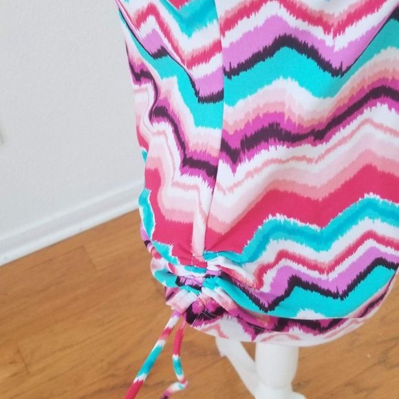 Sweet Escape / 14 / tankini top - Picture 2 of 4